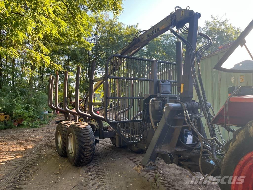 Kesla 122HD 林業トレーラー