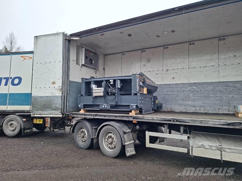 Reptail TM モーターグレーダー