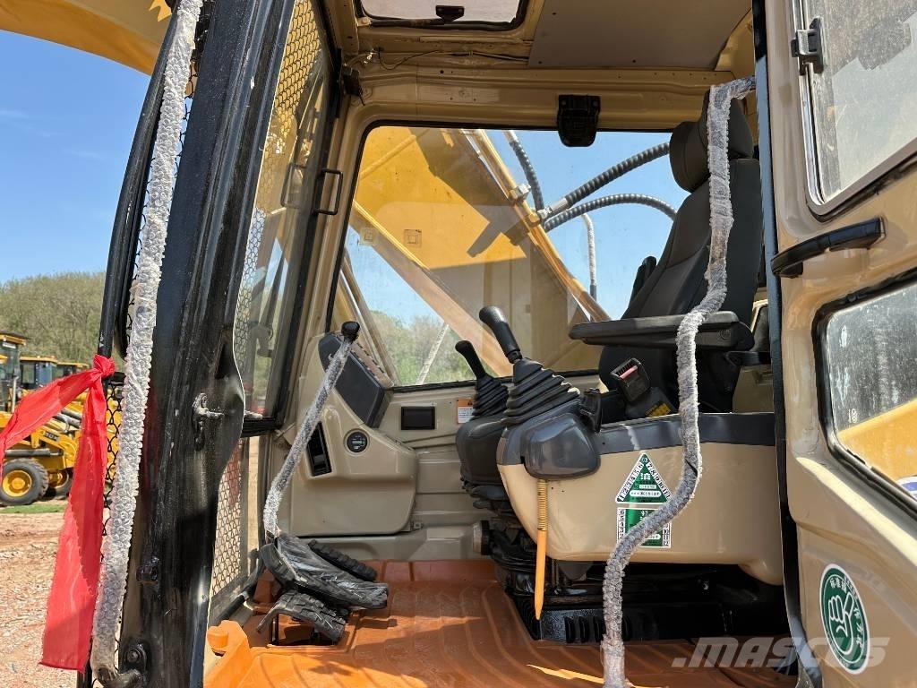 CAT 320BL 大型油圧ショベル12t以上（パワーショベル・ユンボ）