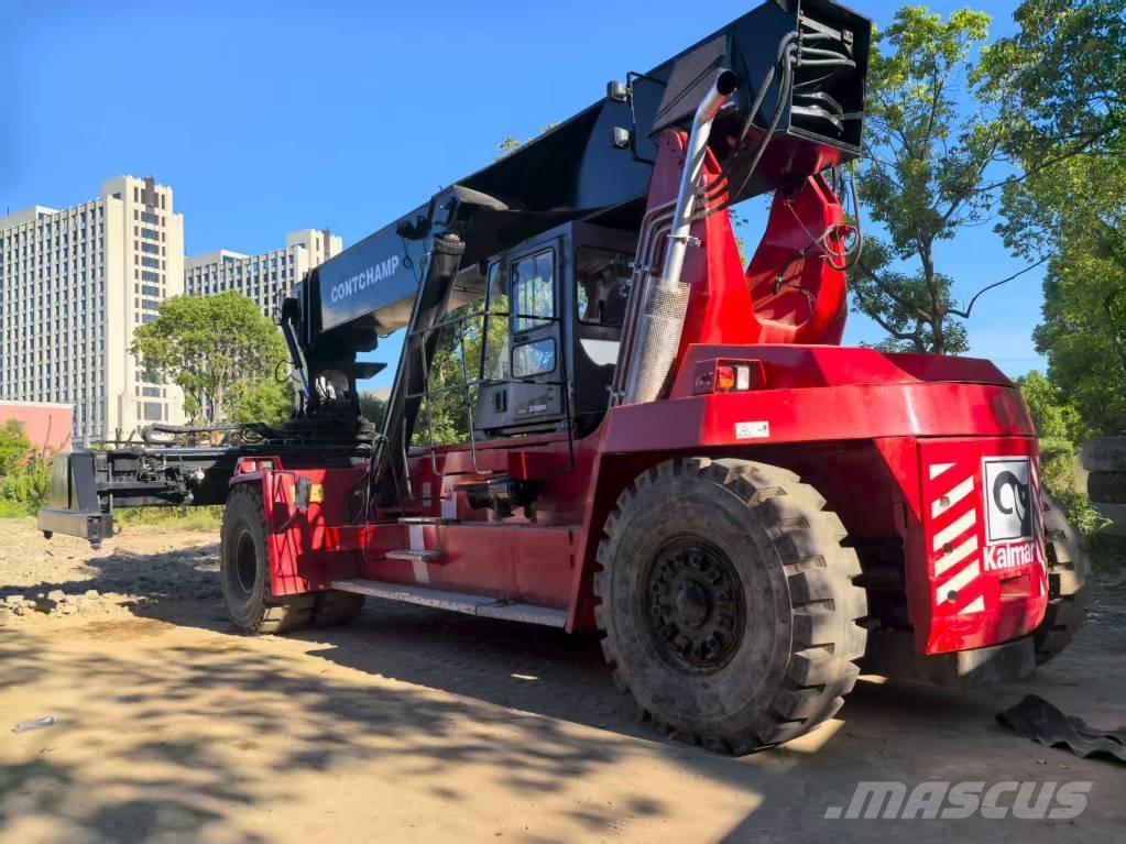 Kalmar DRF 450 リーチスタッカー