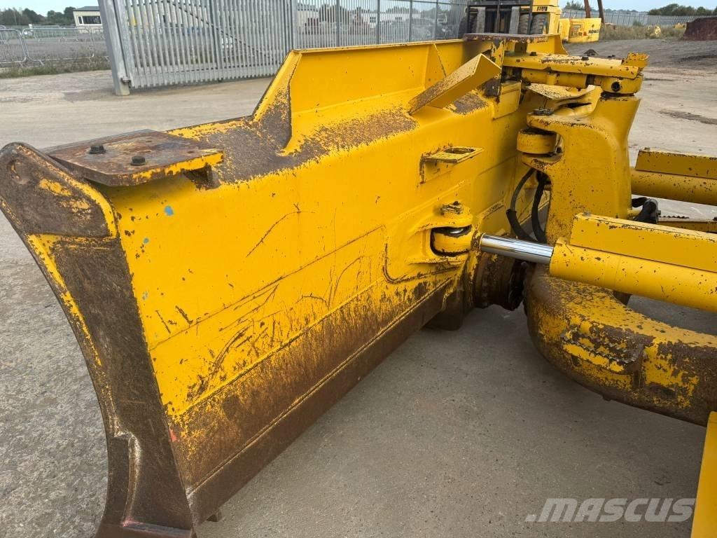 Komatsu D61PX-24 ブルドーザー