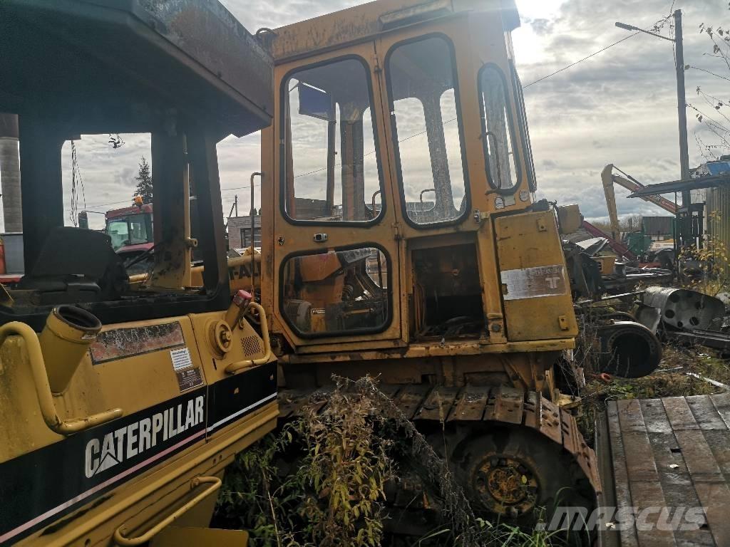 CAT D 5 M XL ブルドーザー