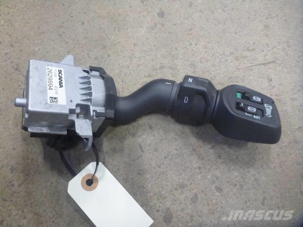 Scania R 650 電子機器