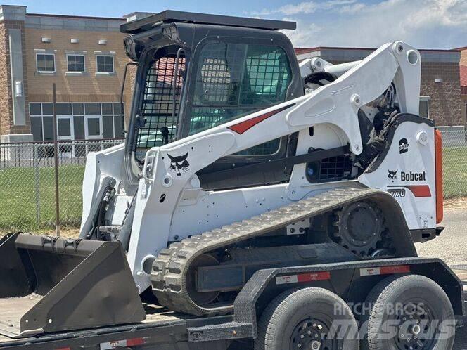 Bobcat T 770 スキッドステアローダー