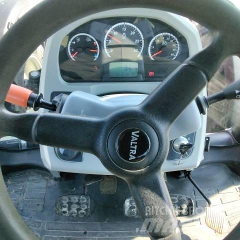 Valtra N 174 トラクター
