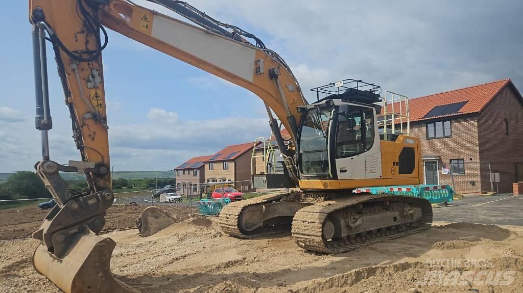 Liebherr R 922 LC 大型油圧ショベル12t以上（パワーショベル・ユンボ）