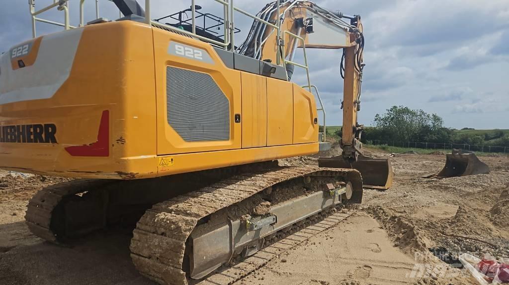 Liebherr R 922 LC 大型油圧ショベル12t以上（パワーショベル・ユンボ）