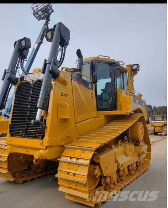 CAT D 8 T ブルドーザー