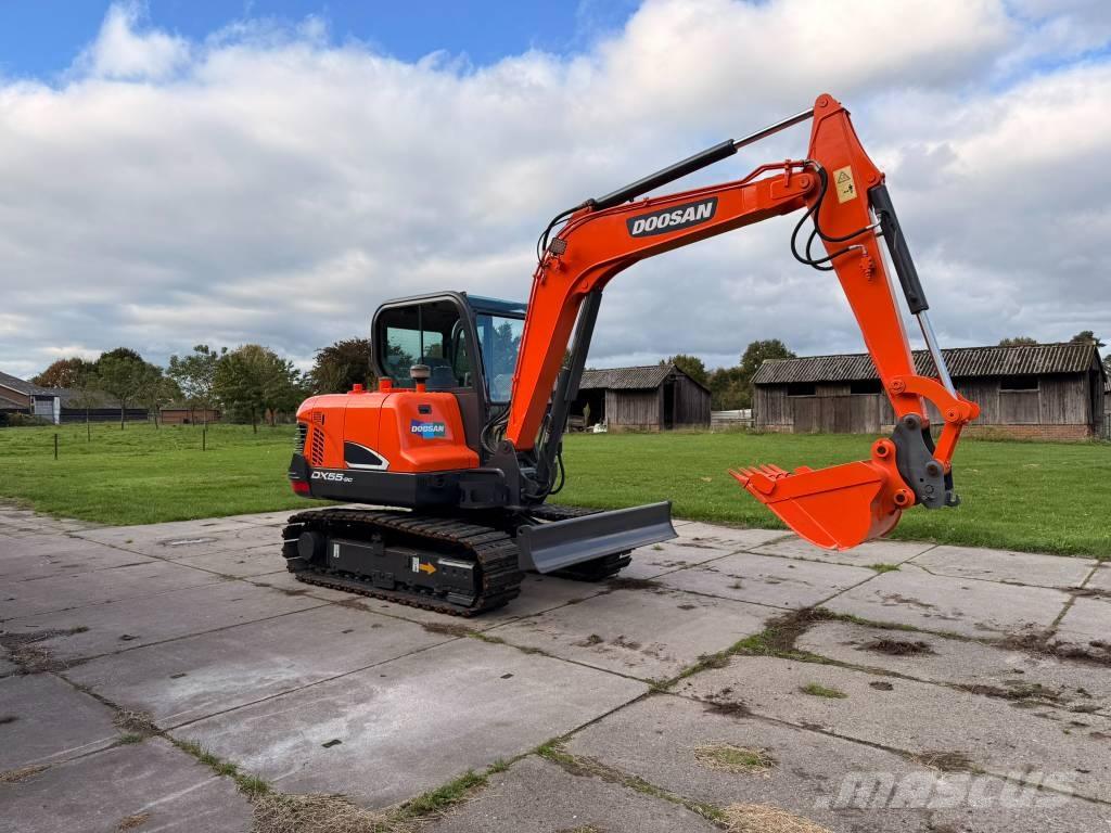 Doosan DX 55-9 C ミニ油圧ショベル 7t以下（ミニユンボ・ミニディガー）