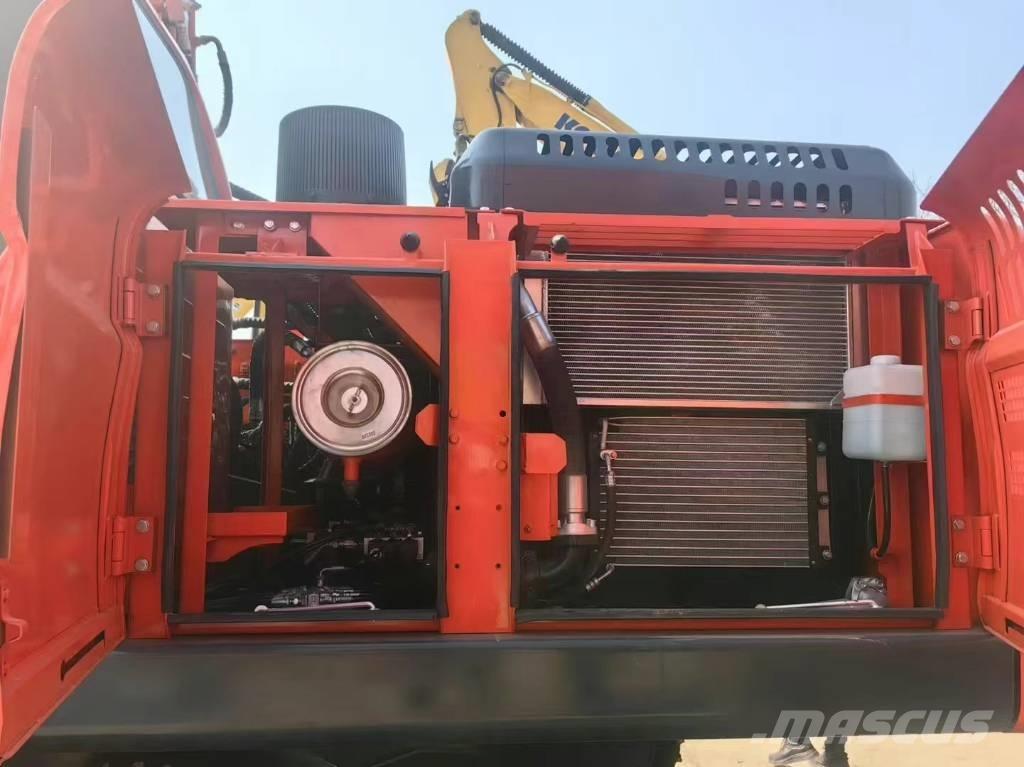 Doosan 225LC-9C 大型油圧ショベル12t以上（パワーショベル・ユンボ）