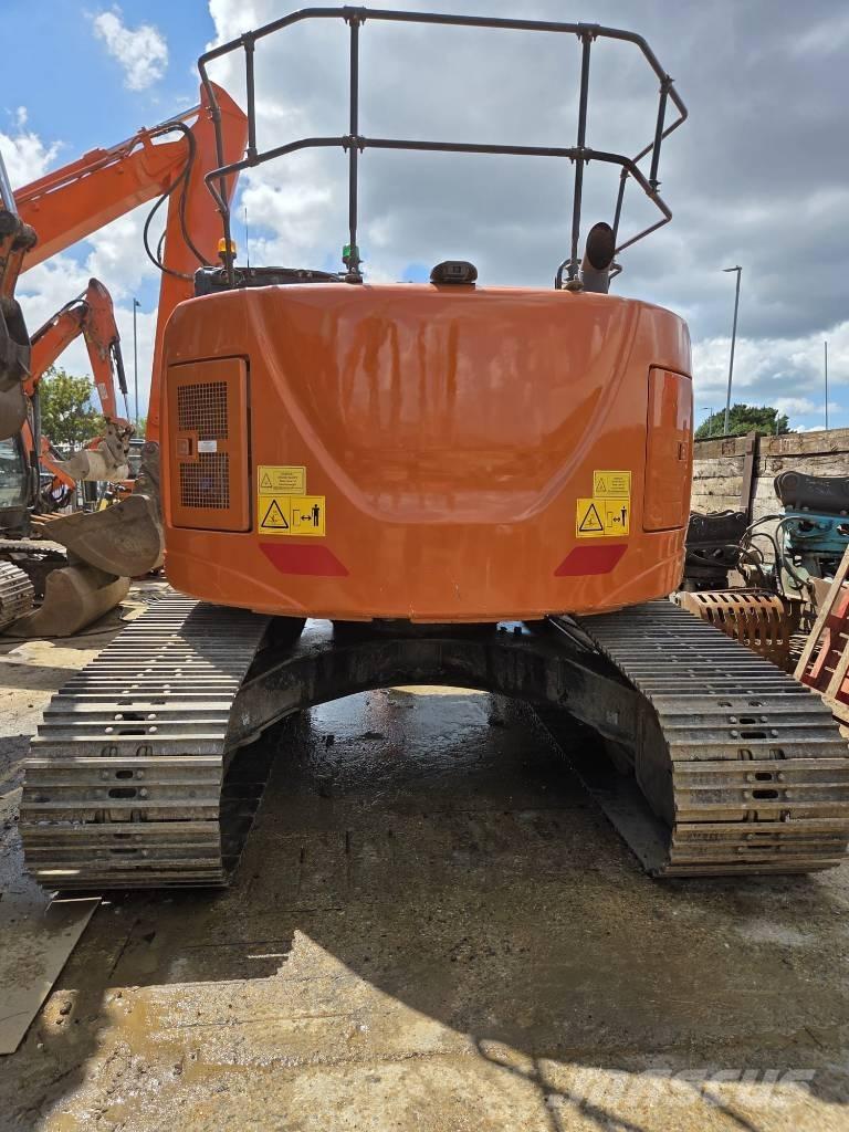 Hitachi ZX225US-6 大型油圧ショベル12t以上（パワーショベル・ユンボ）