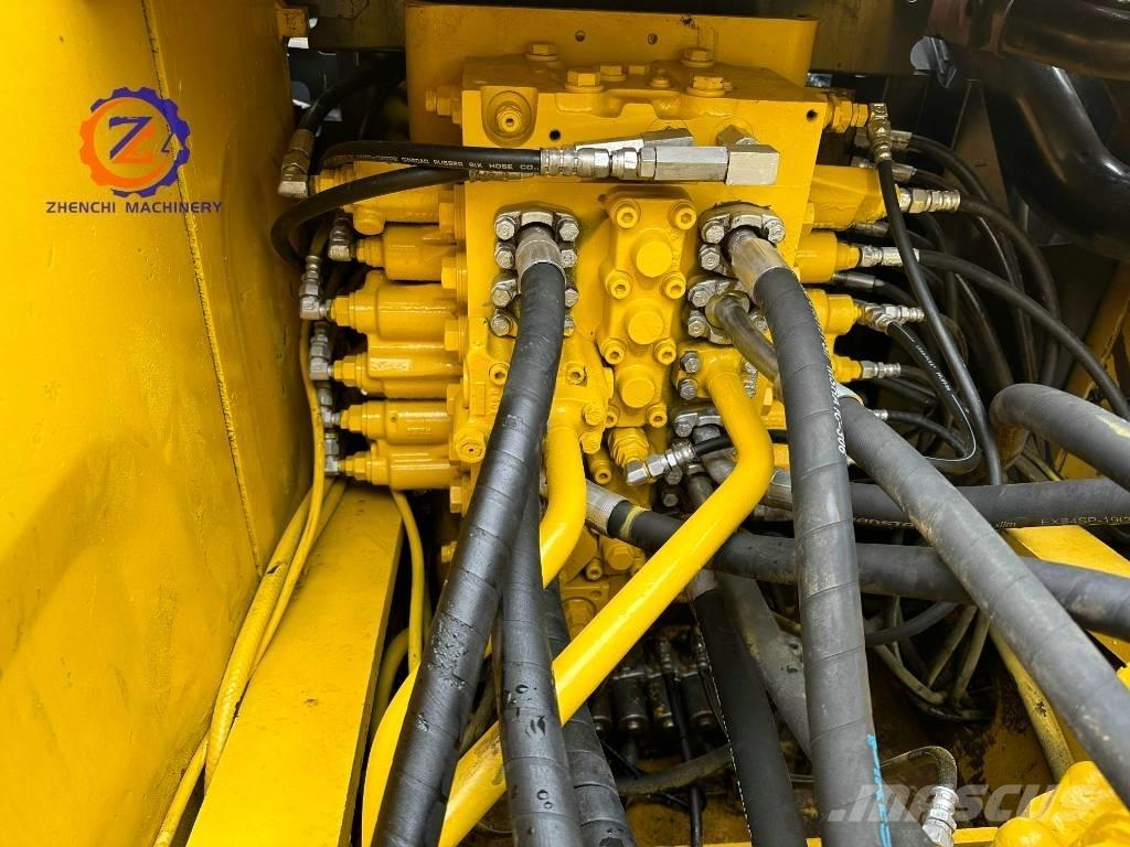 Komatsu PC 200-7 大型油圧ショベル12t以上（パワーショベル・ユンボ）