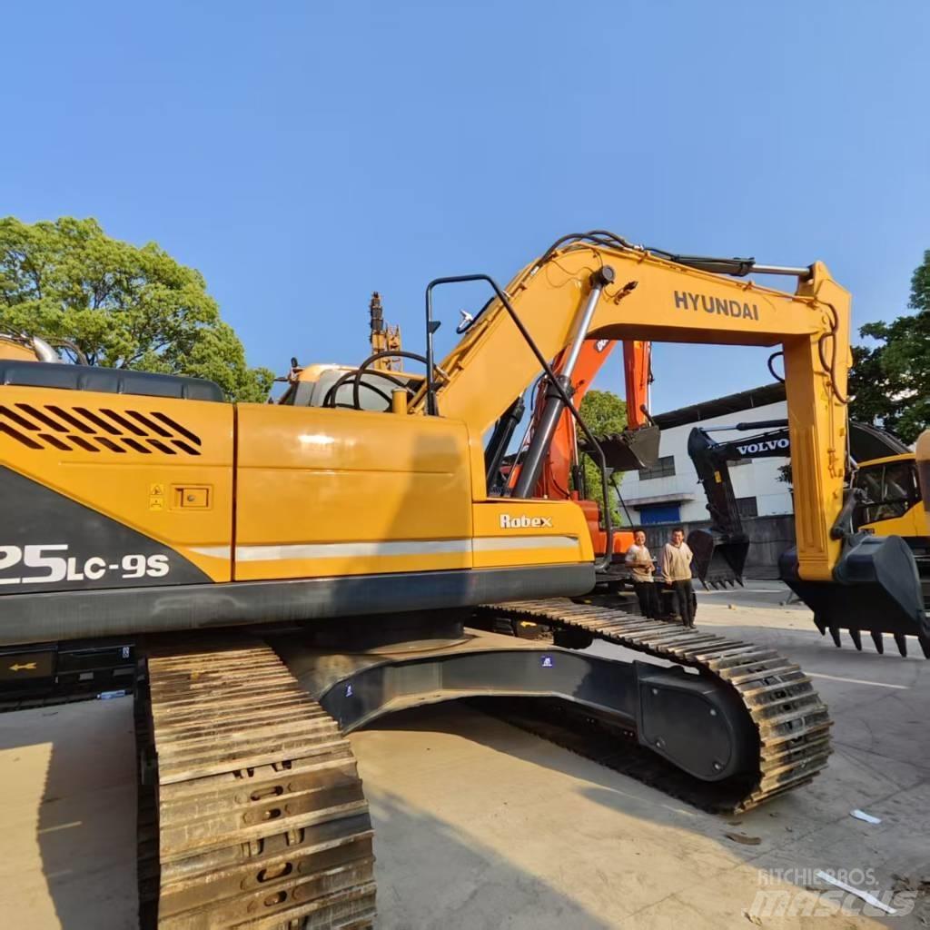 Hyundai 225lc-9t 大型油圧ショベル12t以上（パワーショベル・ユンボ）
