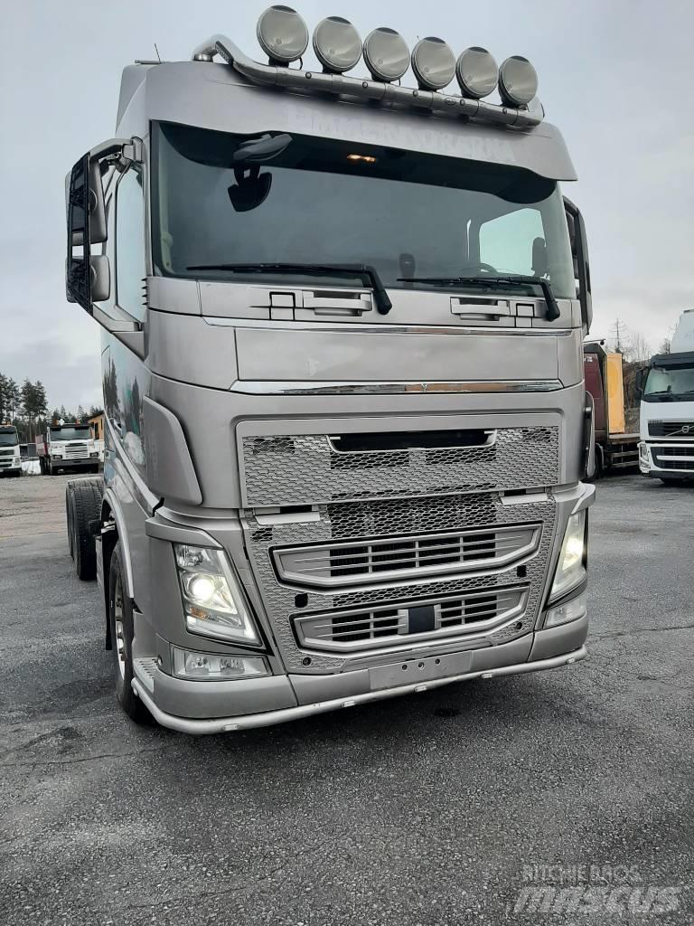 Volvo FH 13 キャブ付きシャーシ