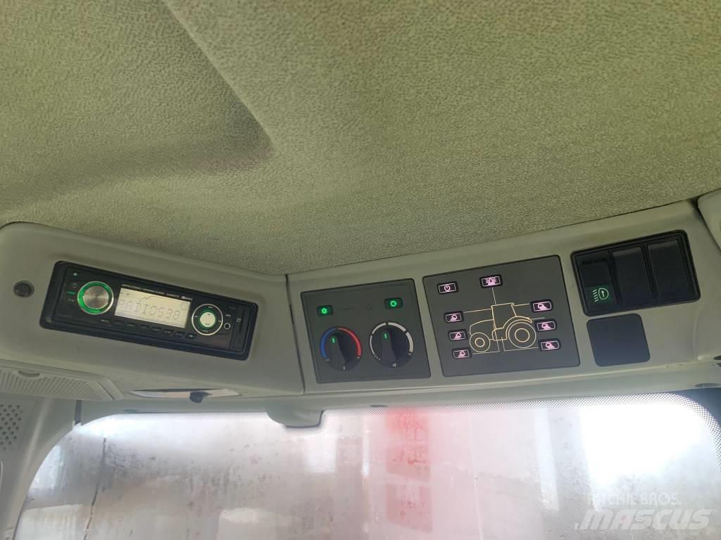 CLAAS Axion 810 CIS+ トラクター