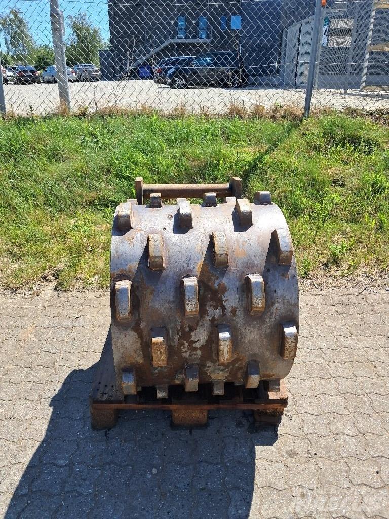CASE 800x600 コンパクター・アクセサリー・アタッチメント及びスペアパーツ