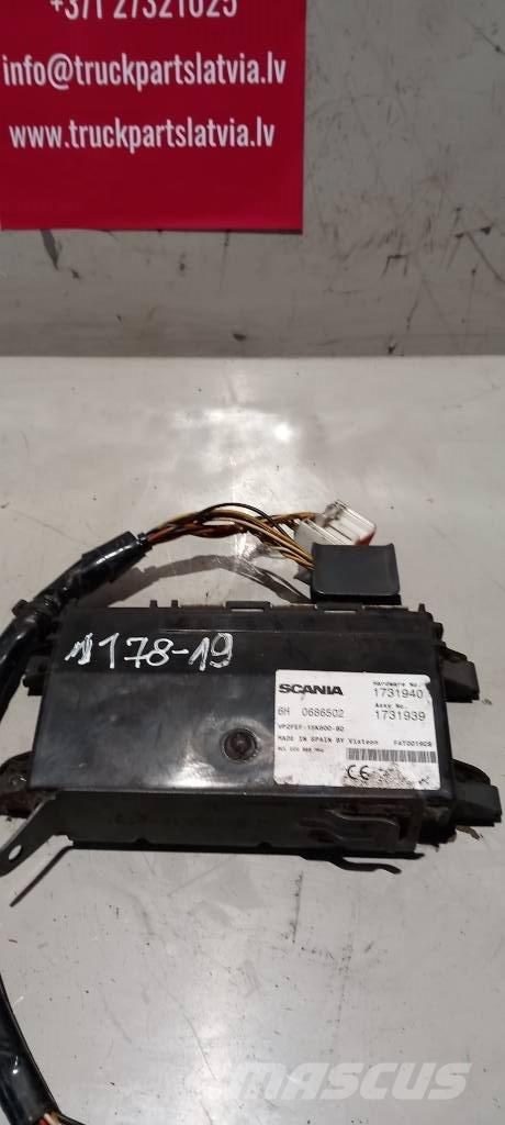 Scania R 420.   1731940 電子機器