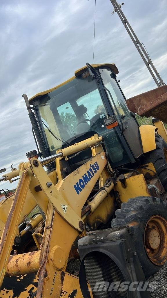Komatsu WB 93 R ラジエター