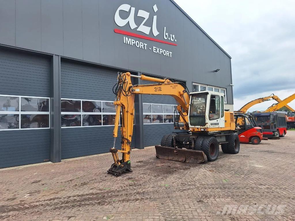 Liebherr A312 ホイール式油圧ショベル（パワーショベル・ユンボ・バックホー）