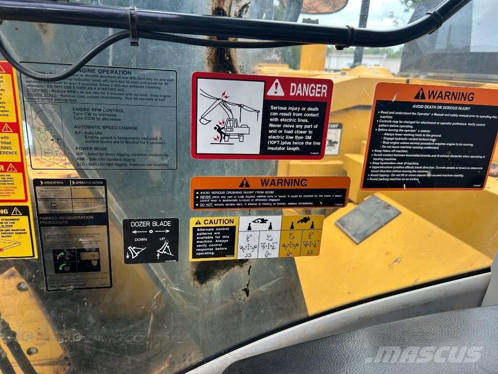 DEERE 135G 大型油圧ショベル12t以上（パワーショベル・ユンボ）