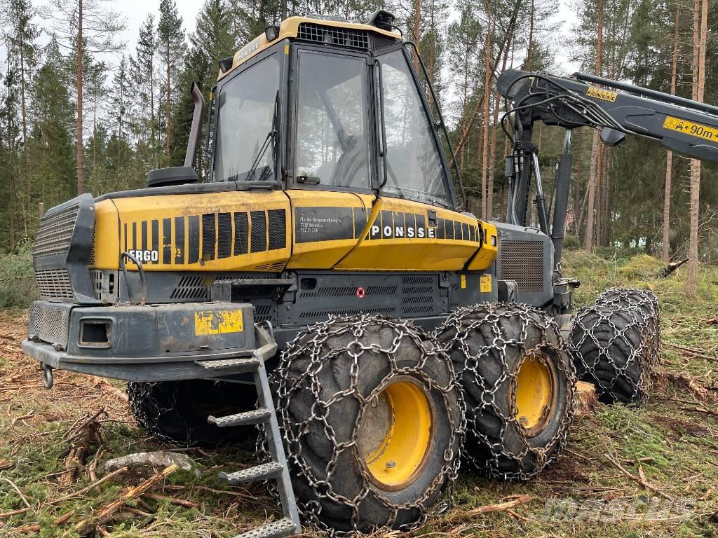 Ponsse ERGO 8W ハーベスター