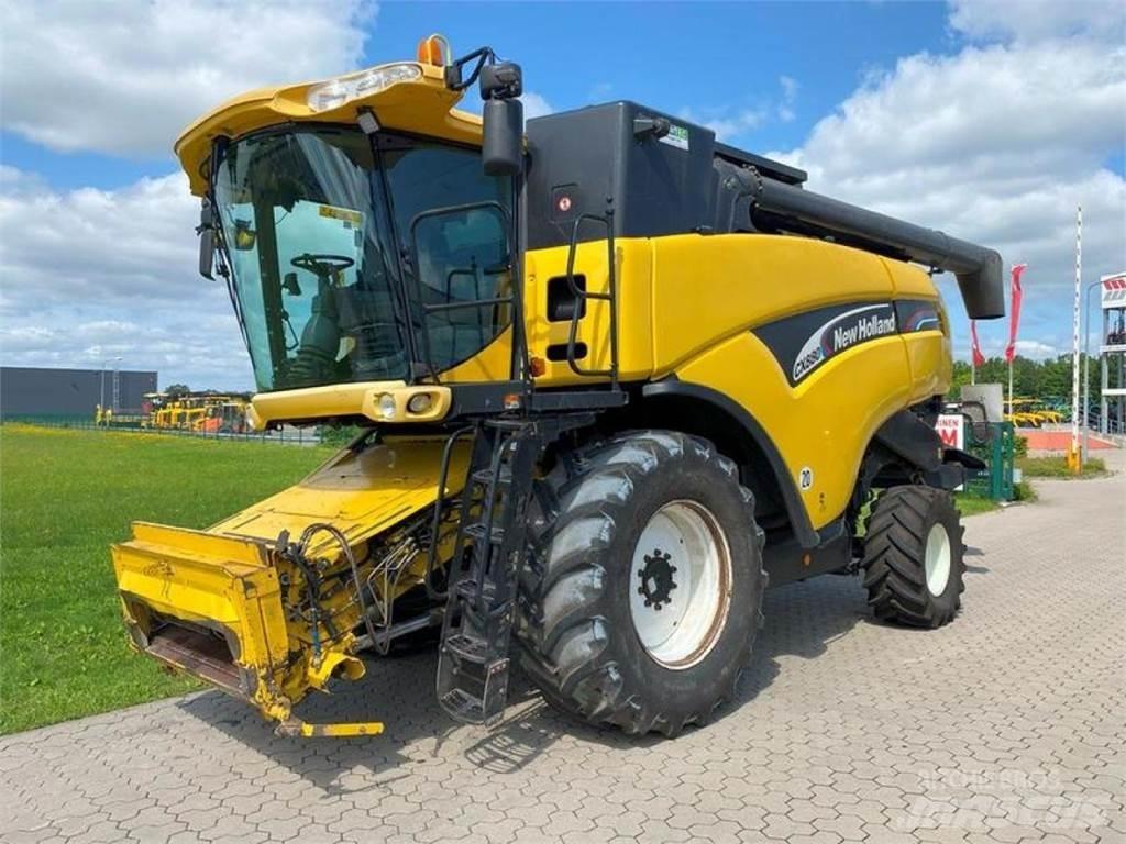 New Holland CX 880 コンバイン