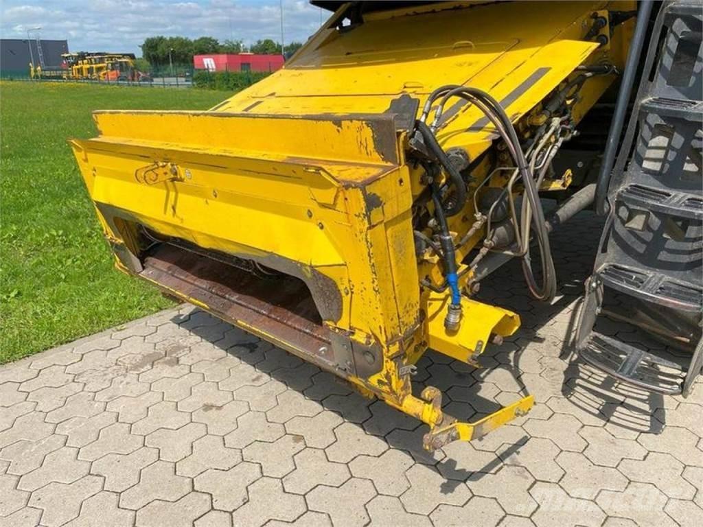 New Holland CX 880 コンバイン