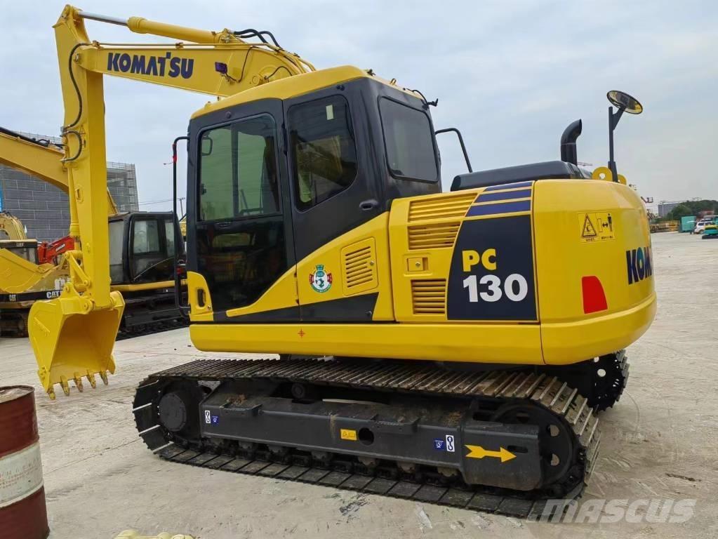 Komatsu PC 130-7K 中型油圧ショベル 7ｔ-12ｔ（ユンボ・パワーショベル・バックホー）