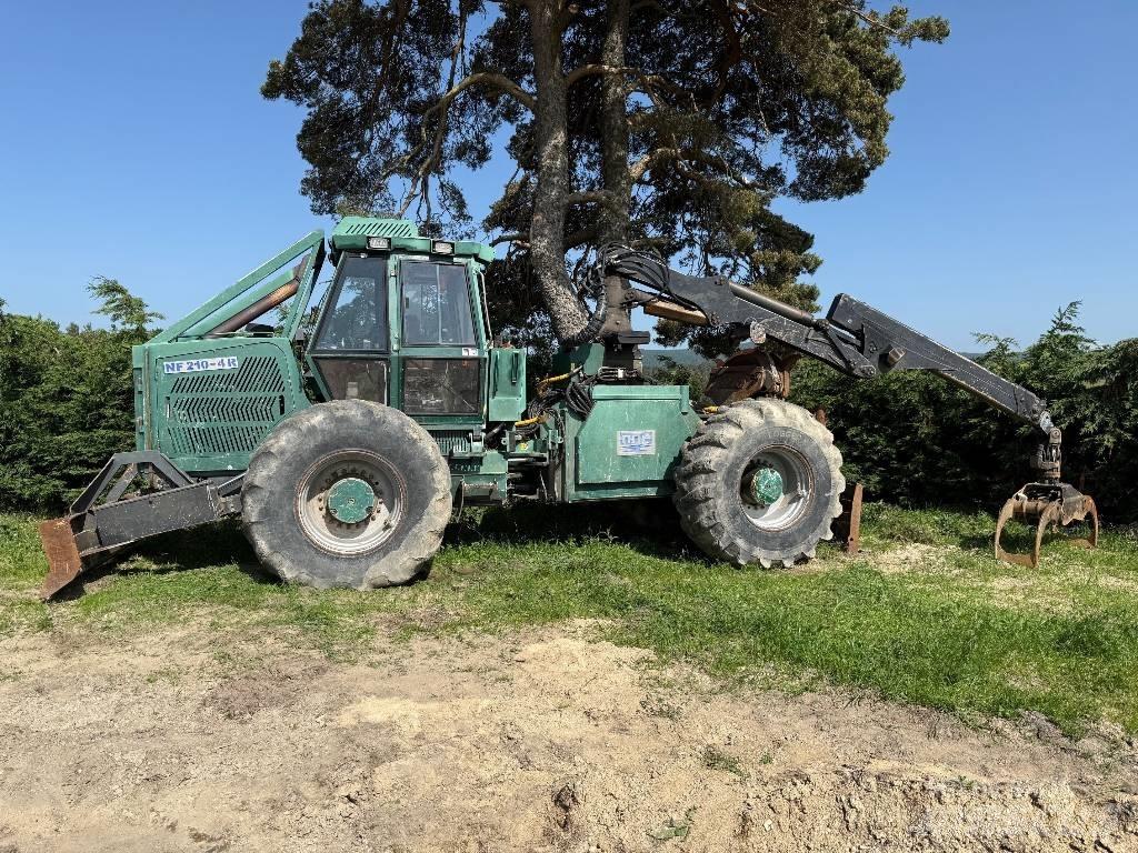 Noe NF210-4R スキッダー