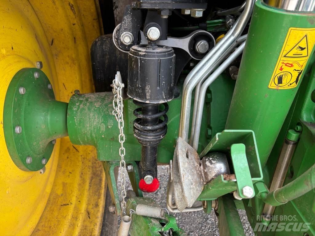 John Deere 6120M トラクター