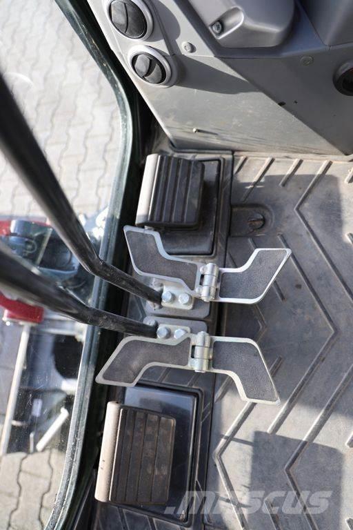 Yanmar SV17VT ミニ油圧ショベル 7t以下（ミニユンボ・ミニディガー）