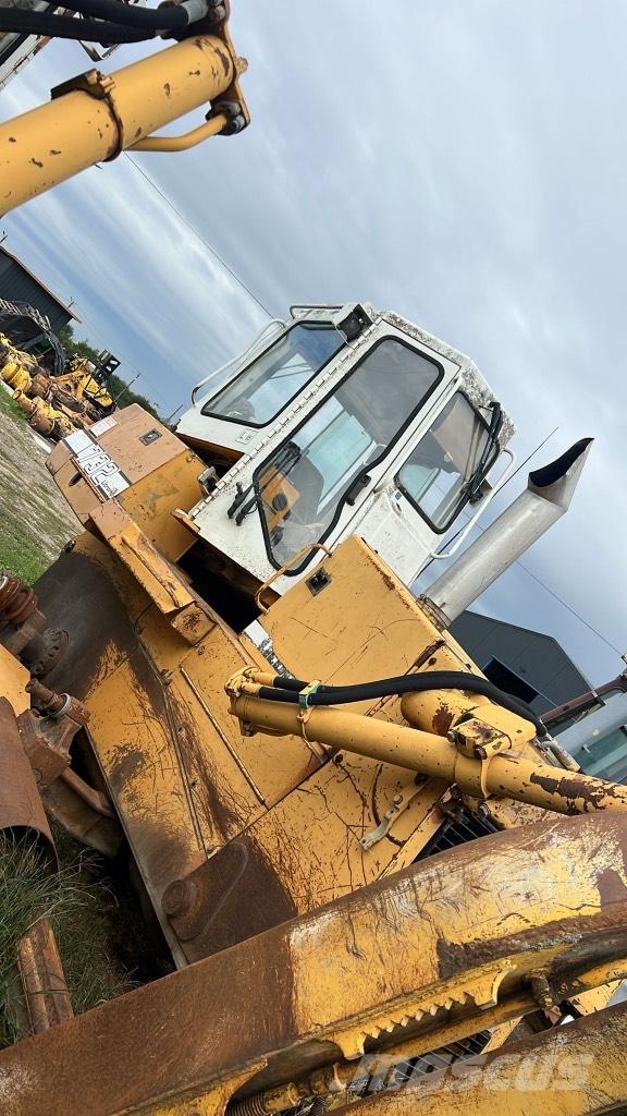 Liebherr PR 732 キャビン及び内装