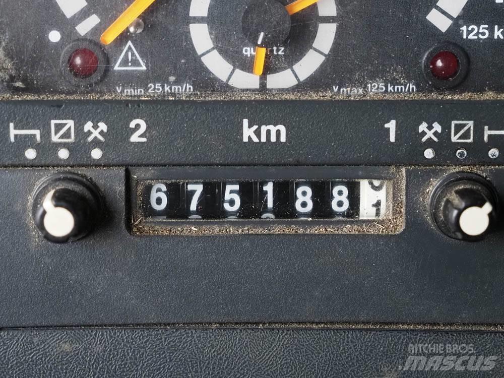 Scania 94 D 260 ボックスボディー、ウイング、箱車