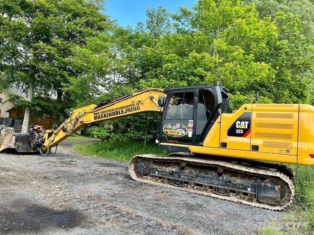 CAT 323 NG - nextgen 大型油圧ショベル12t以上（パワーショベル・ユンボ）