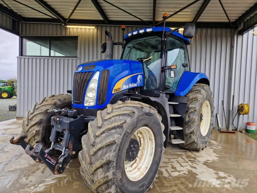 New Holland T 8020 トラクター