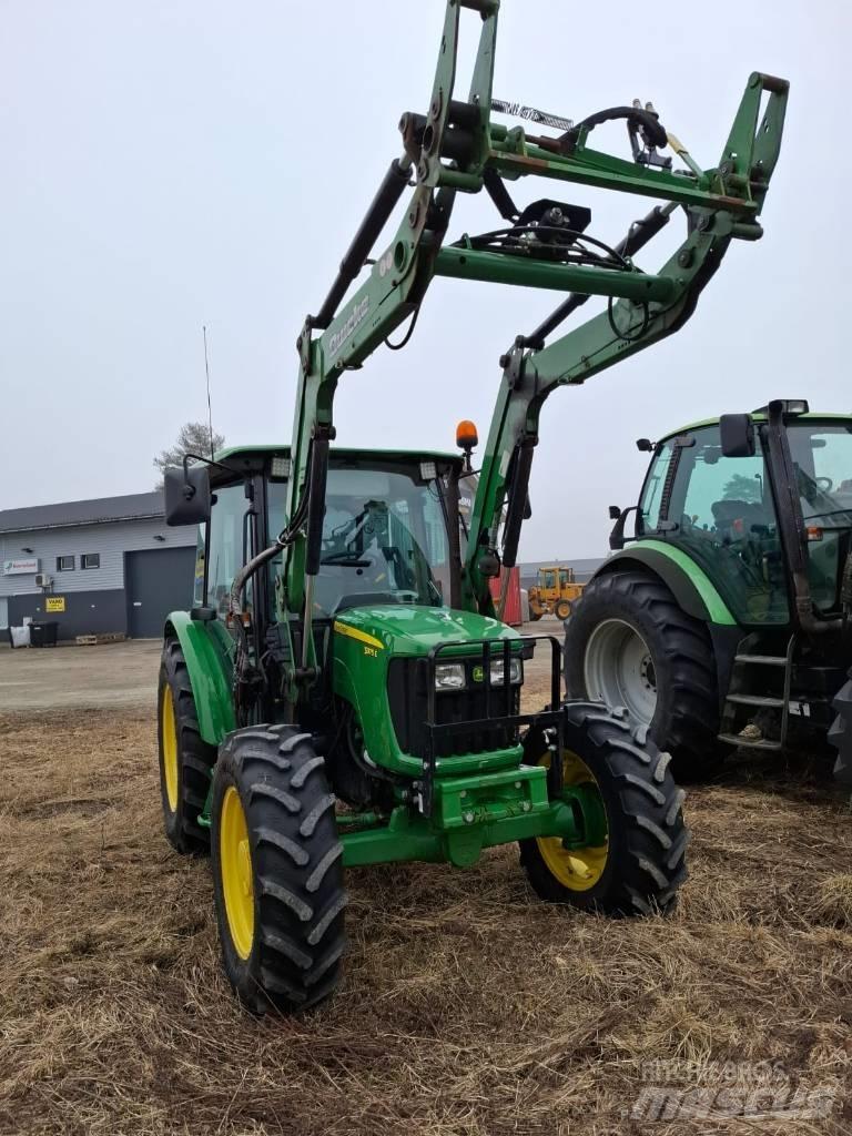 John Deere 5075 E トラクター