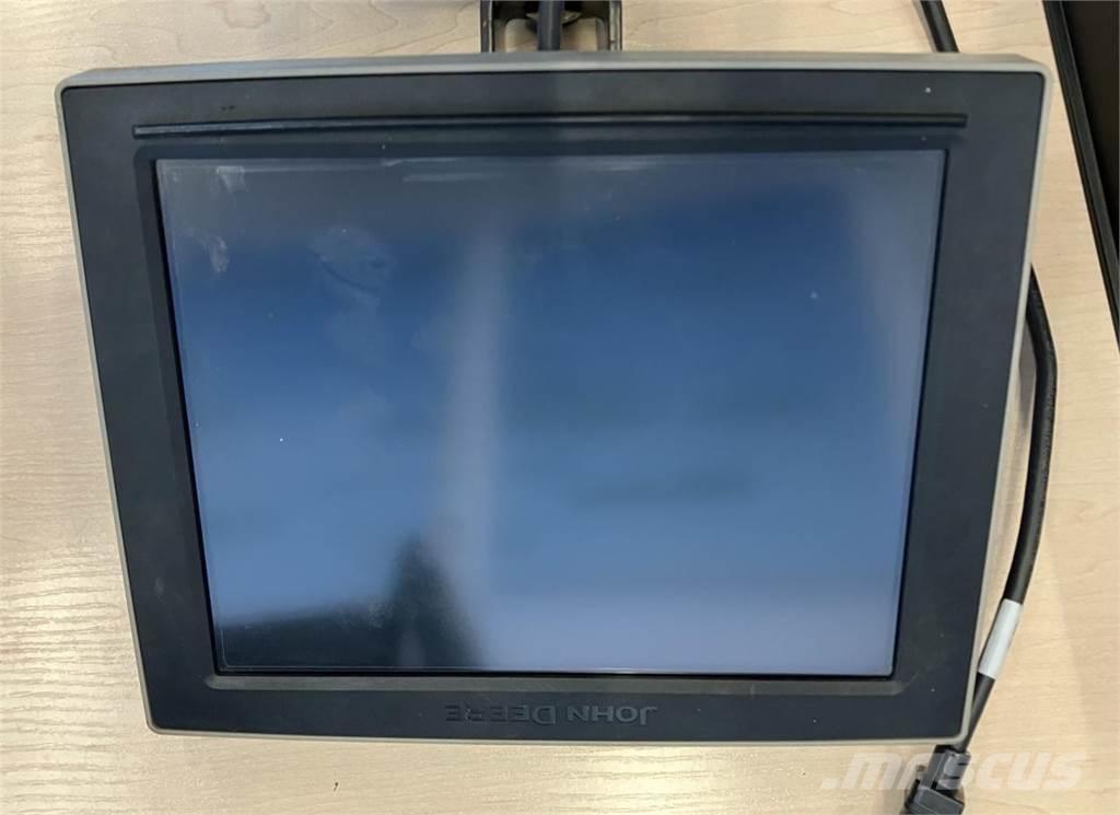 John Deere 6215R トラクター