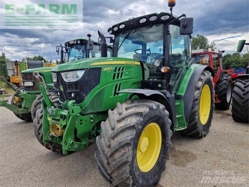 John Deere 6125R トラクター
