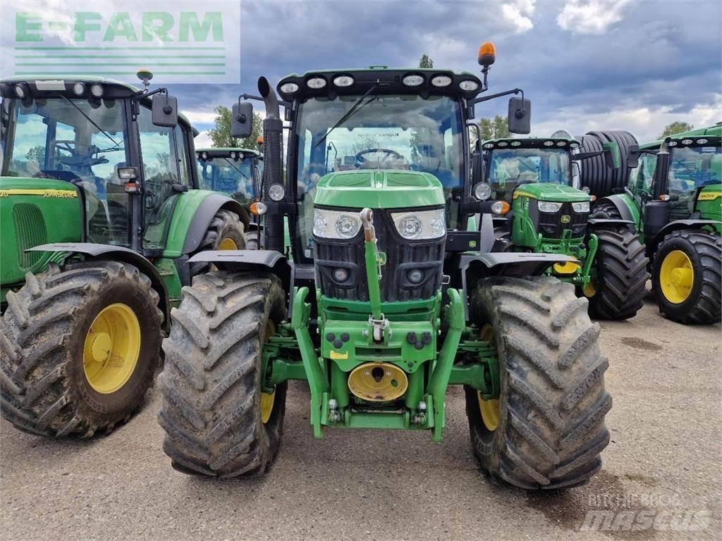 John Deere 6125R トラクター