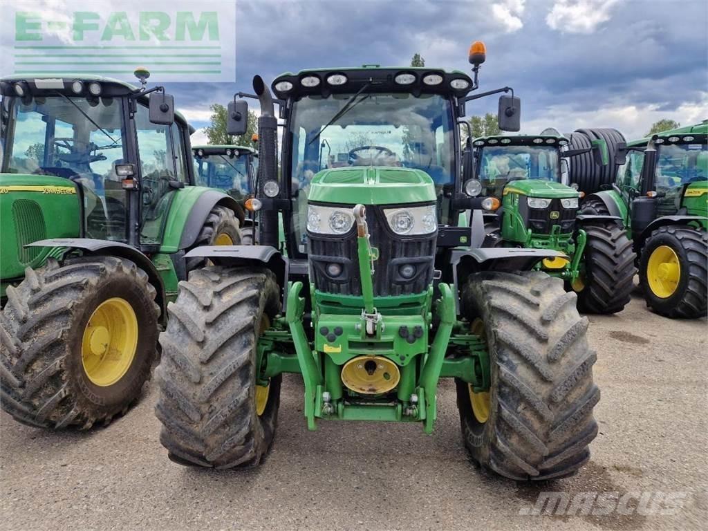 John Deere 6125R トラクター