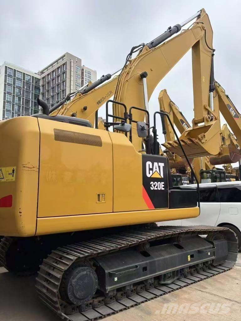 CAT 320 E 大型油圧ショベル12t以上（パワーショベル・ユンボ）