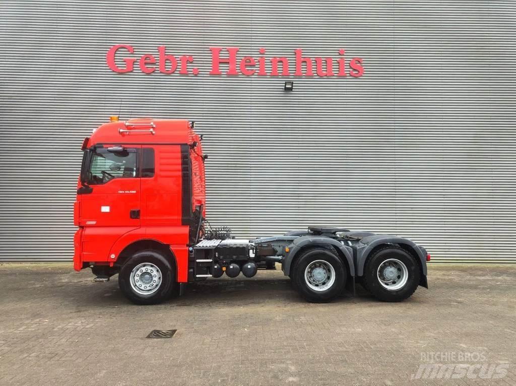 MAN TGX 33.580 6x4 中古トラクターヘッド | トレーラーヘッド