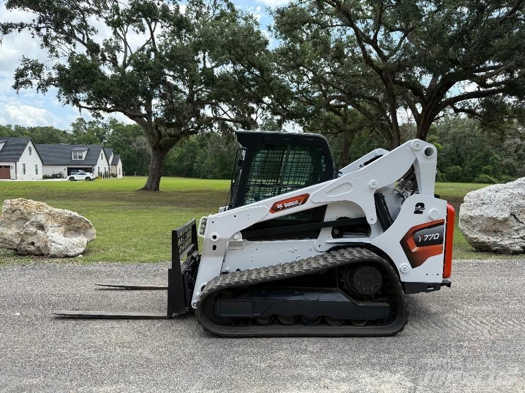 Bobcat T 770 スキッドステアローダー