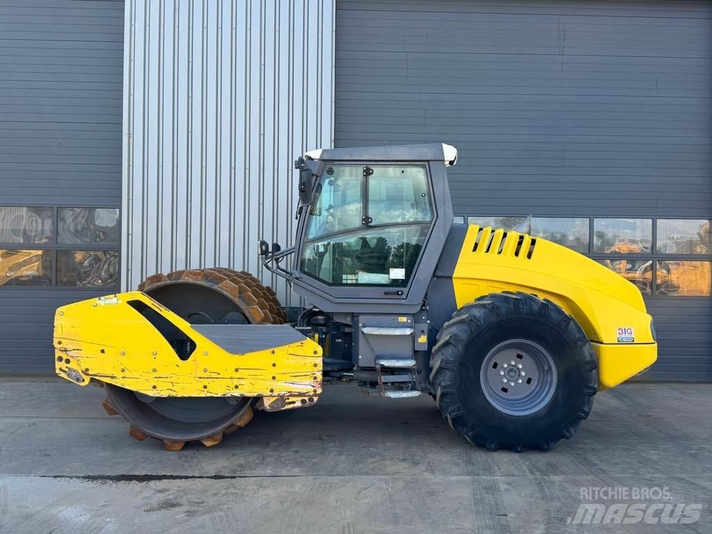 Hamm H13i P 振動ローラ
