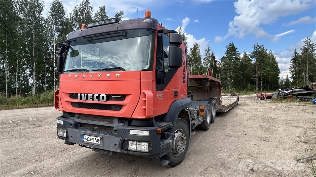 Iveco Trakker 平ボディー