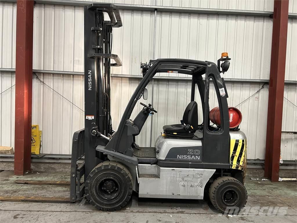Nissan U1D2A20LQ LPGフォークリフト