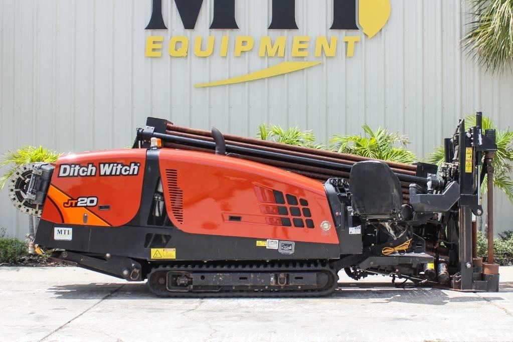 Ditch Witch JT20 水平掘削リグ