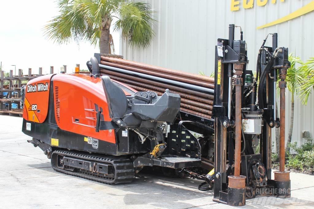 Ditch Witch JT20 水平掘削リグ