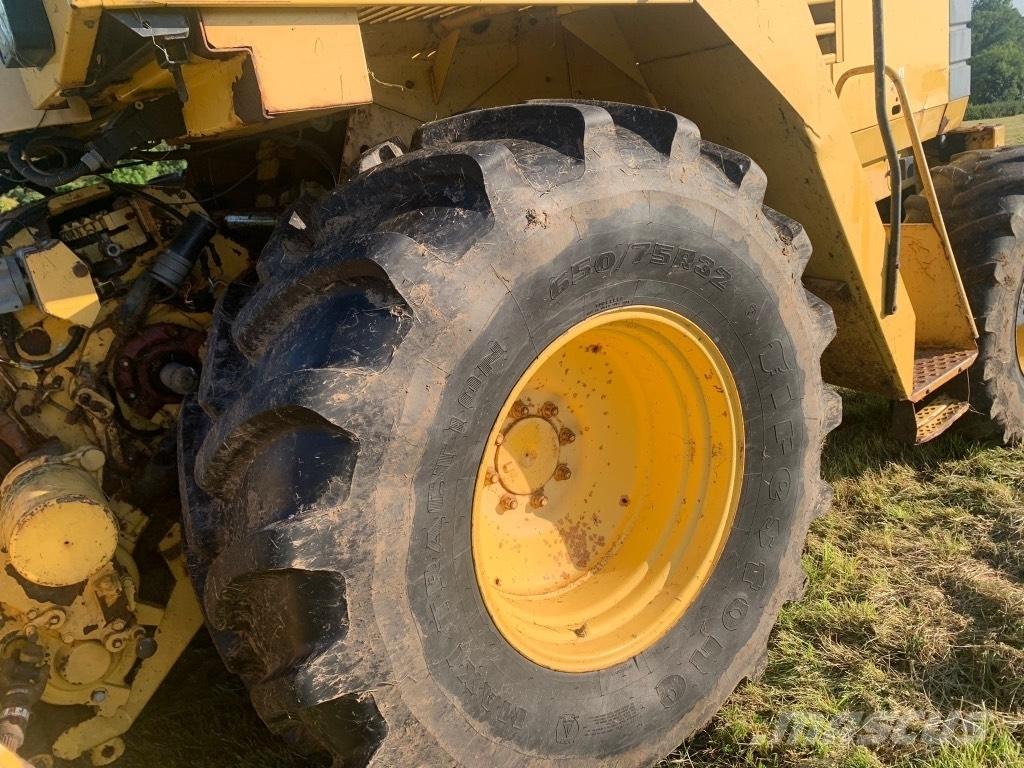 New Holland Fx375 自走式フォレージハーベスター