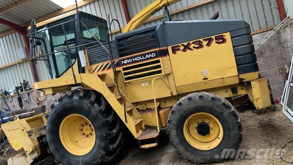 New Holland Fx375 自走式フォレージハーベスター